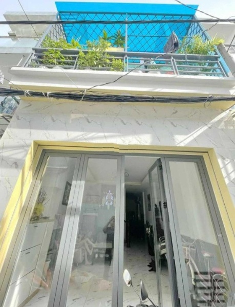 Bán gấp nhà 2 tầng 58 m² tại Đường Nguyễn Trường Tộ, Phường 12, Quận 4, Hồ Chí Minh